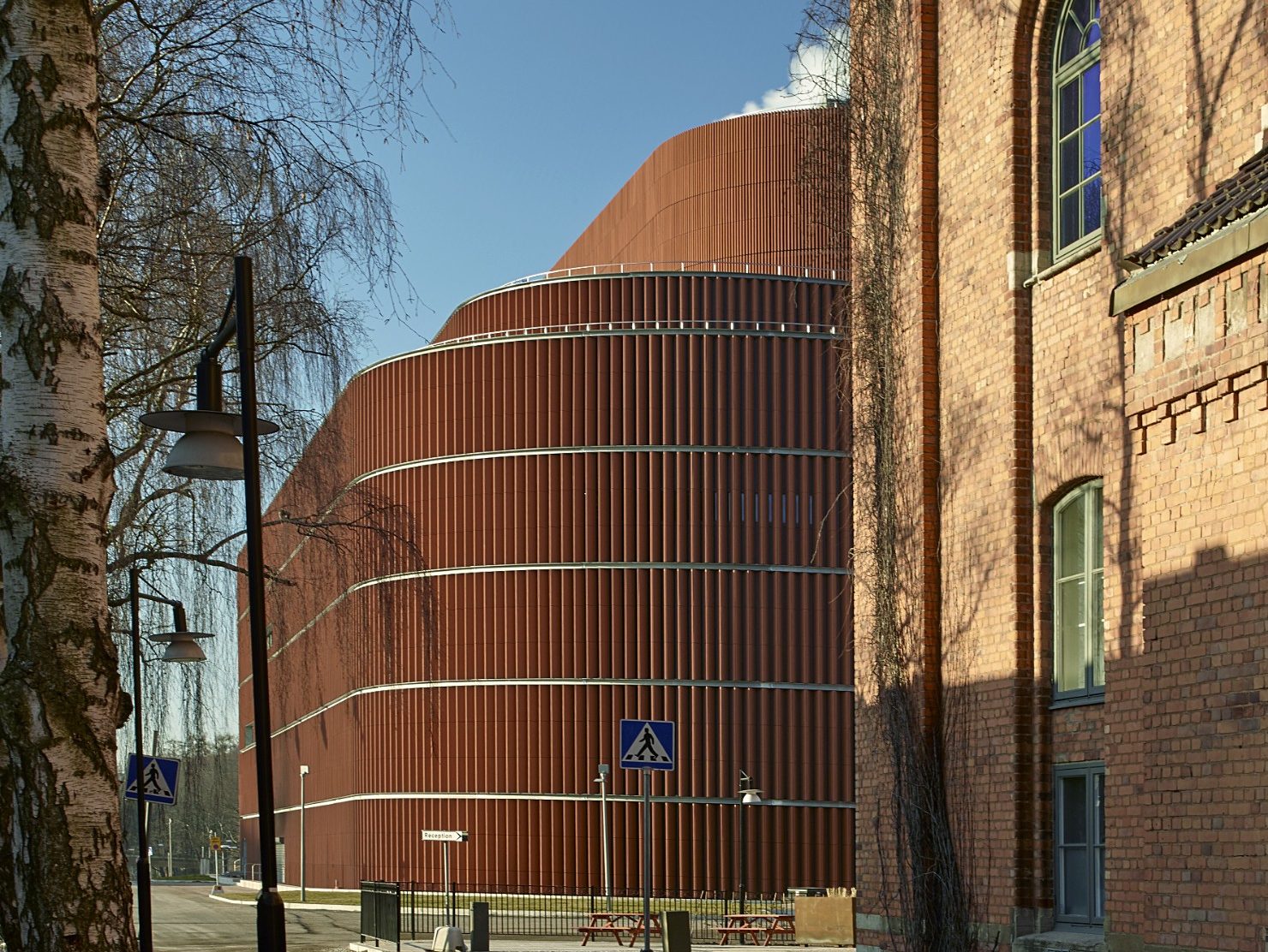 Vartan Bioenergy CHP Plant with ceramic facade panels; Brick Award 2018 Category Winner "Building Outside the Box"; U.D. Urban Design AB/SE & Gottlieb Paludan; Photo: Robin Hayes