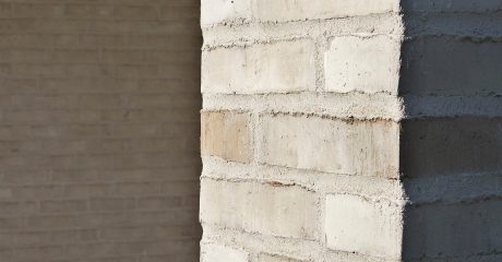 Single family house in Jaegerspris, Facing Brick W 109 Hvid Marmor