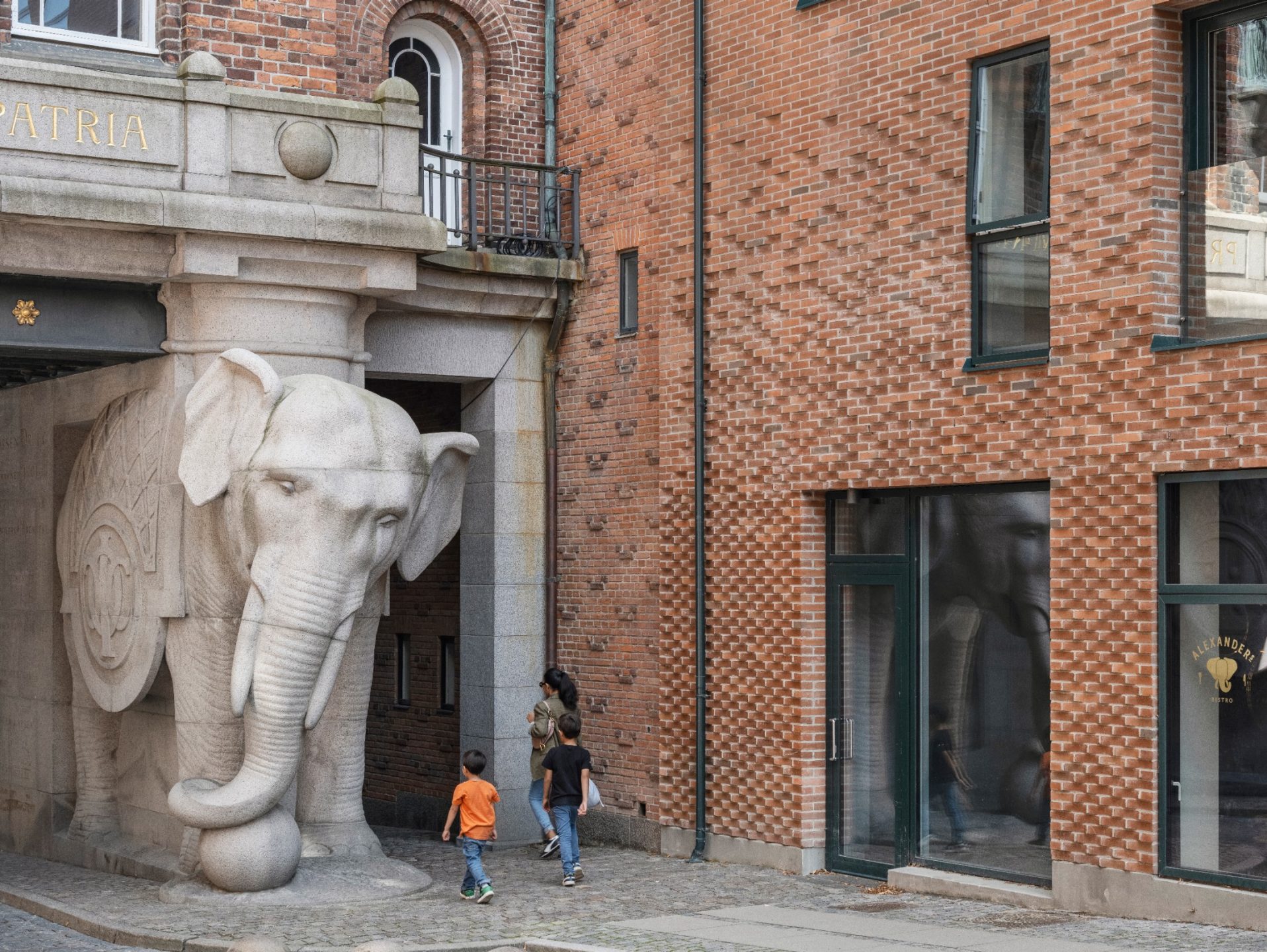 Mursten: EW2221 Goodwood - EW2276 Gammelrød | Theodora Hus, Grønttorvet i København