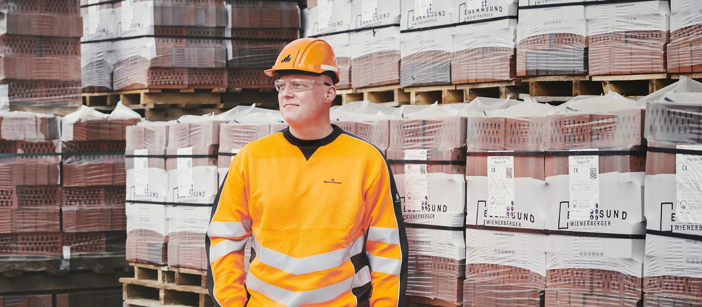 Employee Egernsund Wienerberger