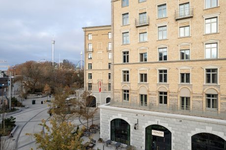 Brick: EW2136 Light Coal - EW2166 Sisteron - EW0409 Valmue | Liseberg Grand Curiosa Hotel, Göteborg