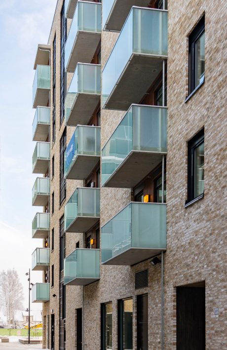 Mursten - Bronsgroen - Promenade Lillestrøm, Norge