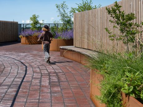 Facing brick & pavers: EW3521 Blauwrood - Juist | Harmonikahusene