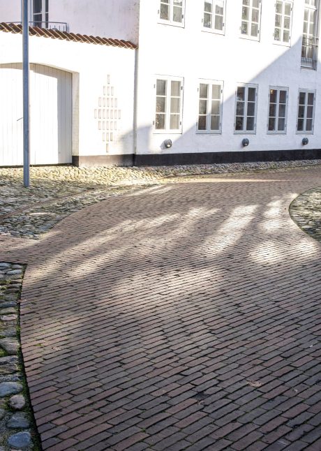 Belægningstegl: Auxo getrommelt | Kristkirken, Tønder