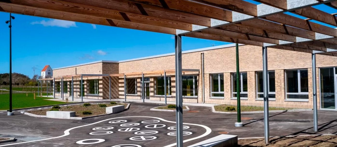 Brick: EW2169 Cold Hawaii | Skolecenter Jetsmark, Denmark