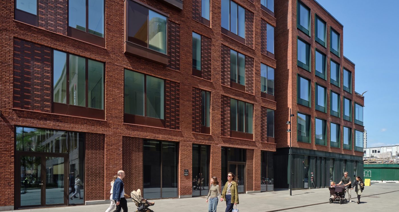 Brick: EW0466 Kobber - EW3254 Red Castle | Winge Hus & Grønlunds Tårnet, Carlsbergbyen