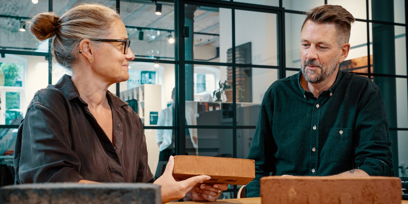 Mursten - LESS - Rikke Ask & René Lemming