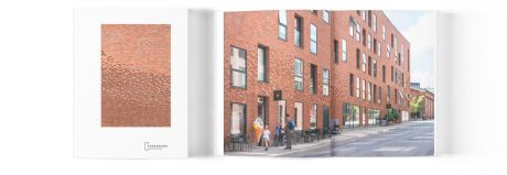 Én mursten ad gangen - bogen om mursten | Egernsund Wienerberger A/S