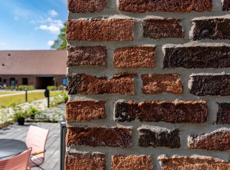 Mursten - tagsten: EW3255 - Sinus | Agttrup Gårdhuse, Danmark