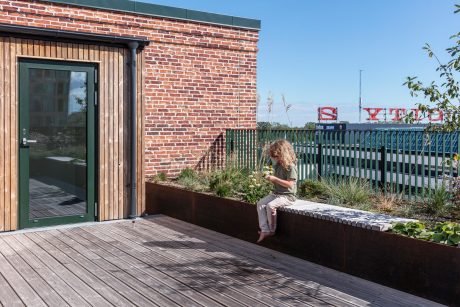 Brick: EW3255 Red shade | Fyrkanten, Høje Taastrup