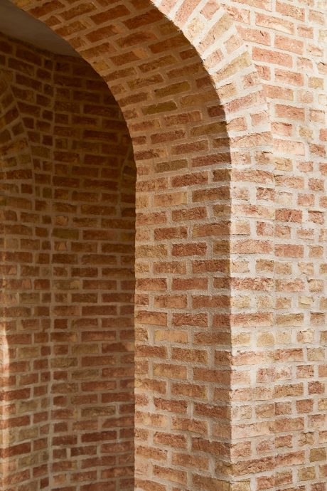 Brick: EW3370 Gulrød med spil Tagsten: Datura Naturrød+ | Oluf Bagers Plads, Odense (Denmark)