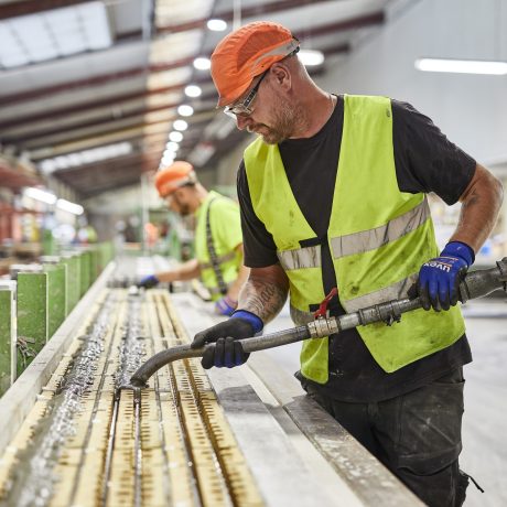 Produktion af tegloverliggere og -bjælker på Vedstaarup Teglværk