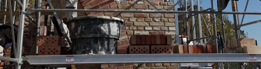 Mursten: Murerer in situ - LESS - Bricks in Common | Egernsund Wienerberger A/S