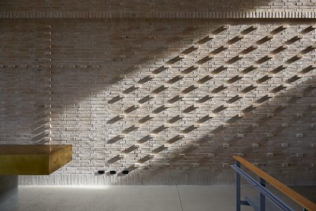 Brick: EW2172 Avignon Coal | Hvinningdal Kirke, Silkeborg