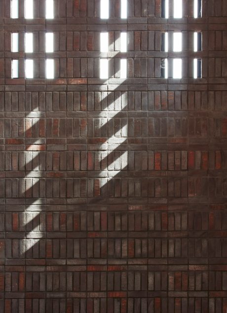 Vajrasana Retreat Center, Persa Hard